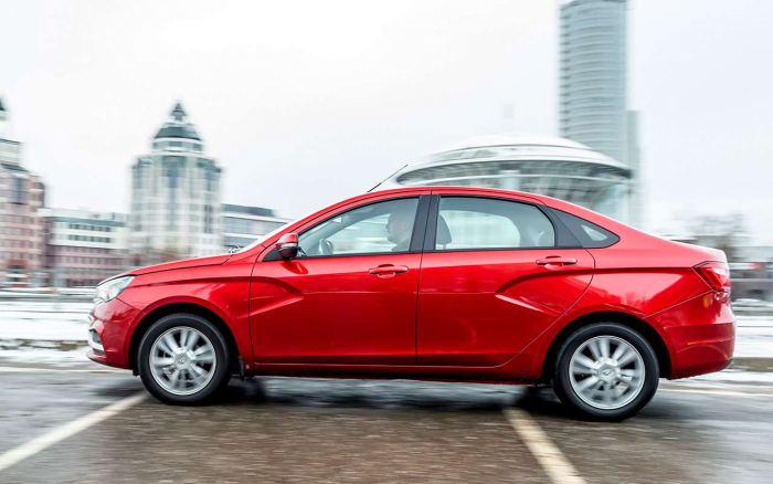 Лада Веста 2015 года: что ломается? Сколько ушло на ремонт и на бензин?