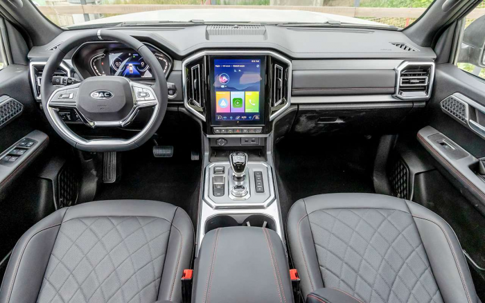 Популярный внедорожник с новым мотором — как едет? Какой расход?