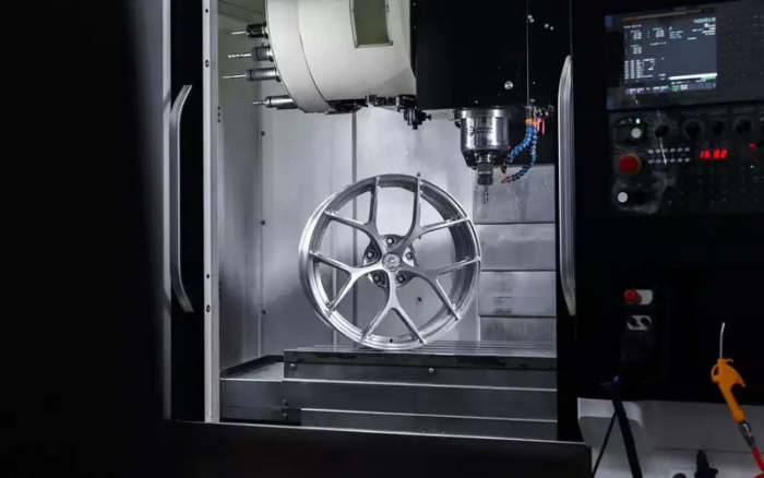 Космическая легкость: разработаны рекордно легкие и прочные колесные диски