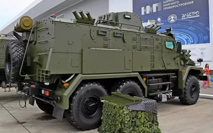 Зачем военным бронеавтомобилям нужна дополнительная ось