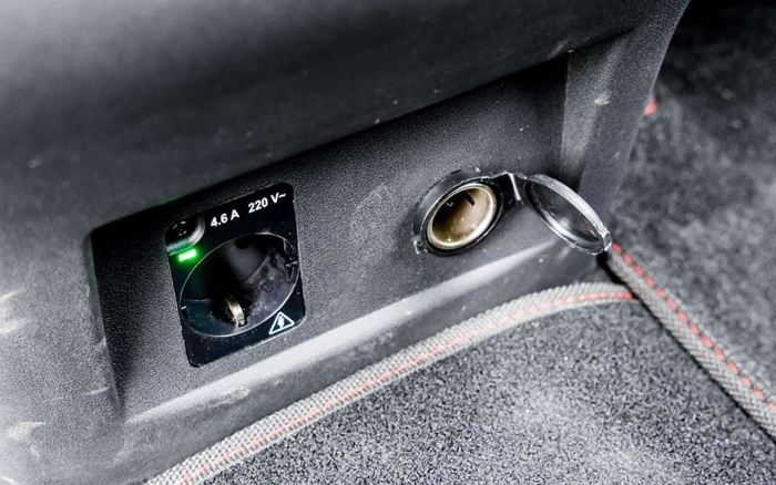 205 сил, гидроавтомат, полный привод — в РФ привезли «почти Silverado»