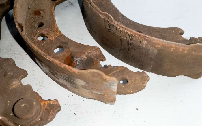 Лада Веста 2015 года: что ломается? Сколько ушло на ремонт и на бензин?