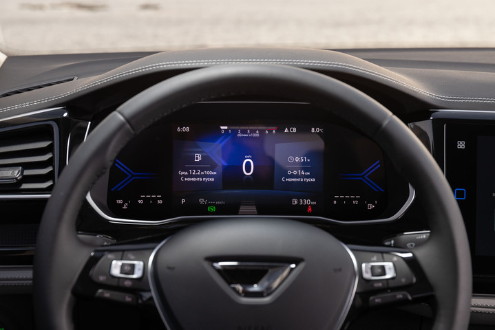 Нашли общий язык: удобство русифицированной приборной панели в обновленных кроссоверах JETTA