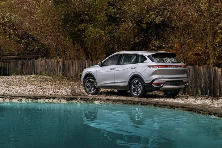 BESTUNE объявляет старт продаж и официальные цены на новый флагманский кроссовер T90  