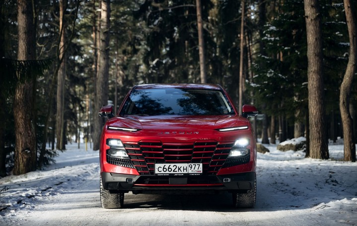 Jetour продлевает сезон выгодных предложений на автомобили  