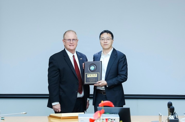 Компания Geely получила престижную награду IATF за выдающийся вклад в развитие мировых стандартов качества  